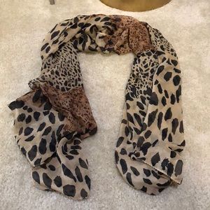 Leopard print scarf